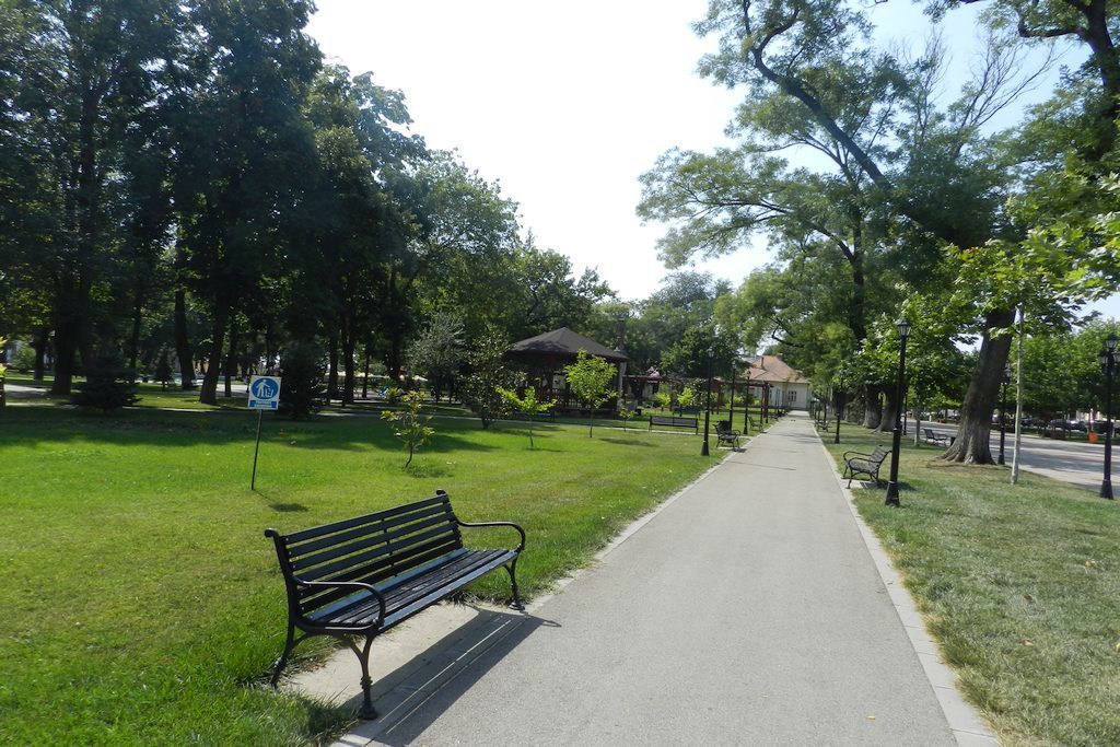 Tineretului Park in Bailesti (Youth Park)