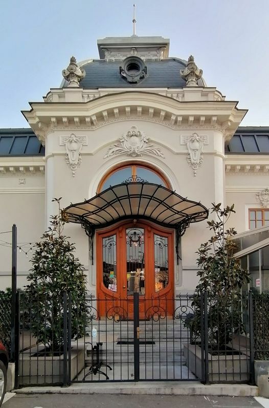 Casa Ghizdăvescu (The Manor Restaurant)