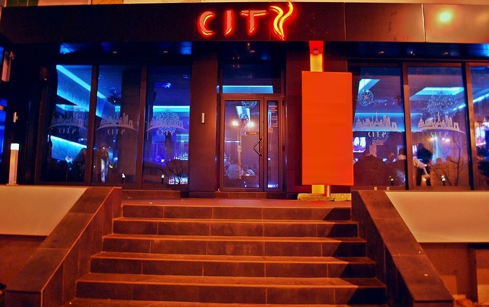 City Bar & Lounge