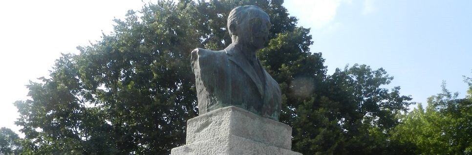Bust of Nicolae Romanescu